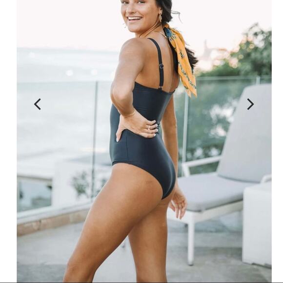 Modest Simple Black Adjustable Strap One Piece Swimsuit- Size XL - Picture 4 of 13